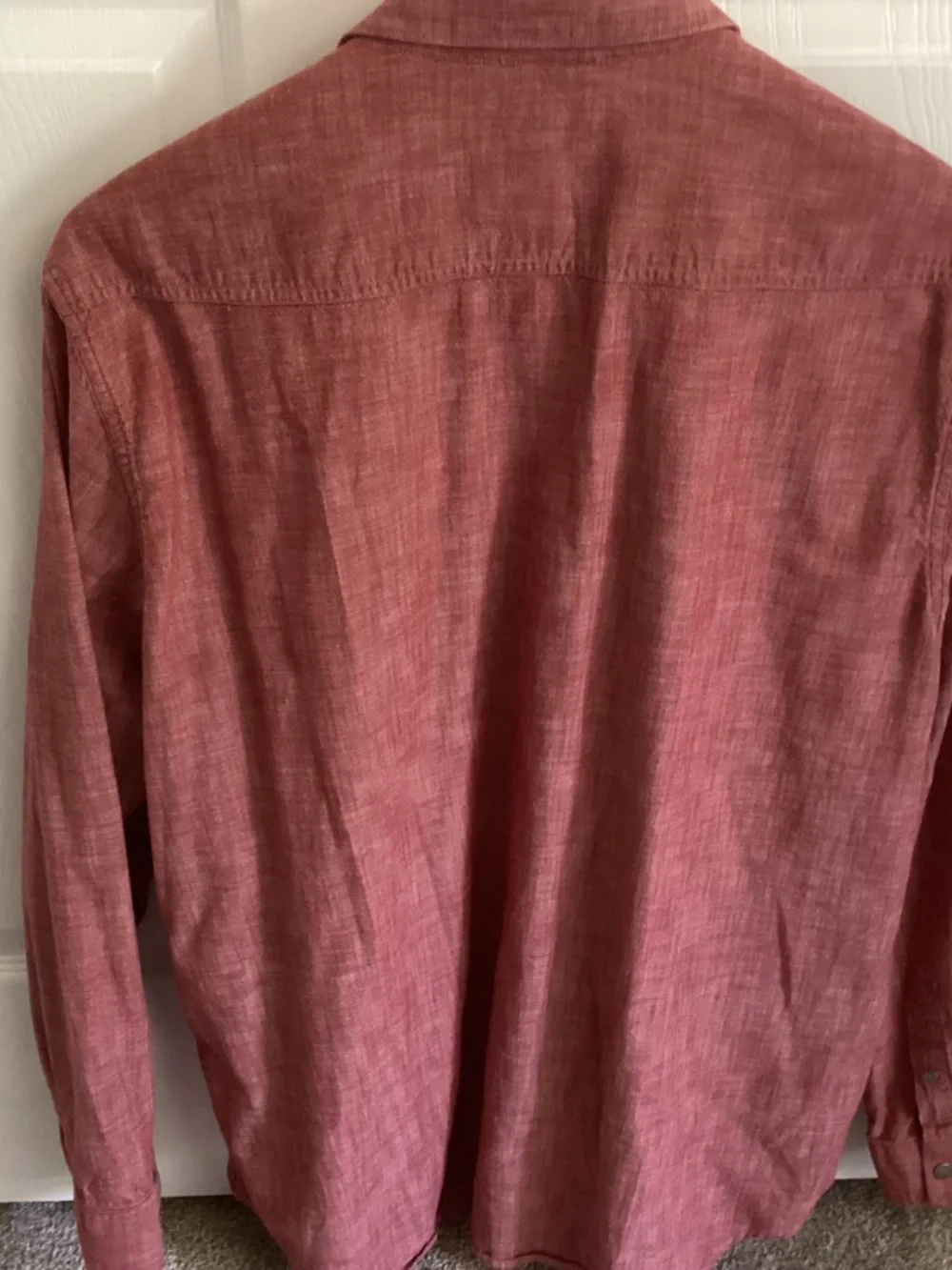 Mens Banana Republic Red White Washed Long Sleeve Snap Closure Size XL/TG